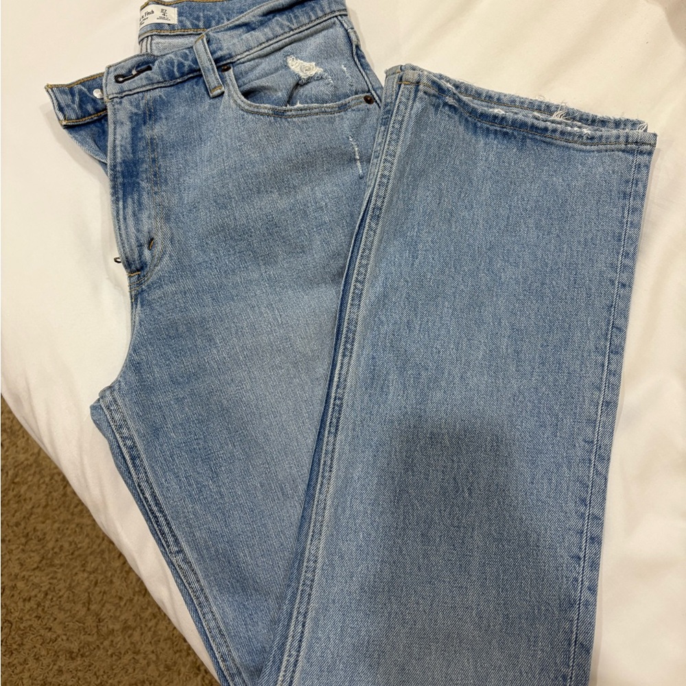 Abercrombie & Fitch the 70’s Vintage Flare Ultra High Rise 27/4s